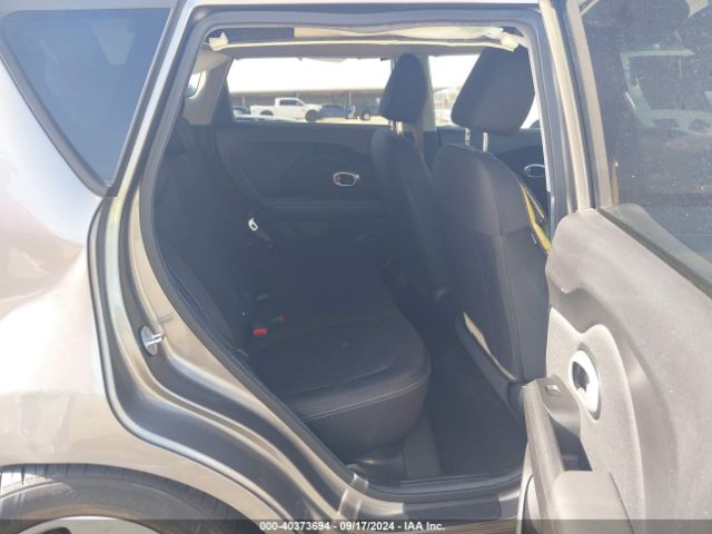 Photo 7 VIN: KNDJN2A28F7175565 - KIA SOUL 