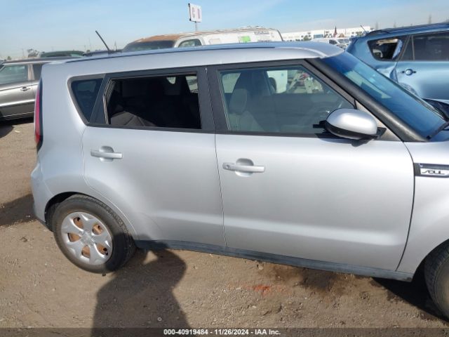 Photo 5 VIN: KNDJN2A28F7783778 - KIA SOUL 