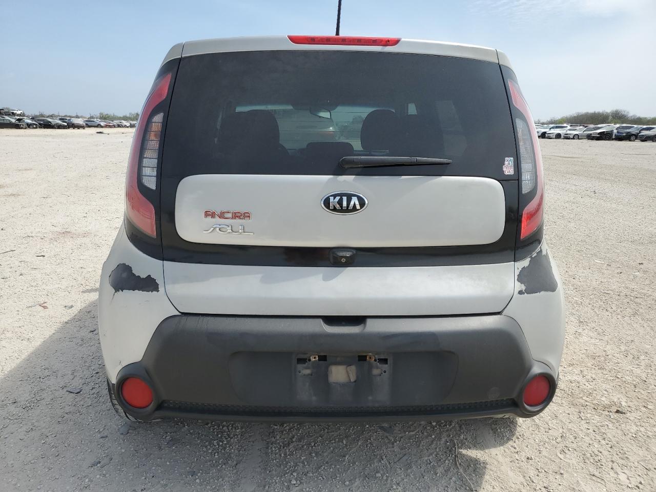 Photo 5 VIN: KNDJN2A28F7808856 - KIA SOUL 