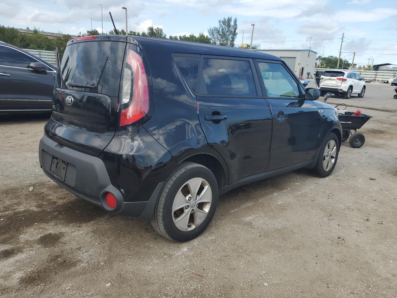 Photo 2 VIN: KNDJN2A28G7265784 - KIA SOUL 