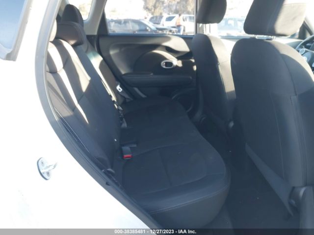 Photo 7 VIN: KNDJN2A28G7330553 - KIA SOUL 