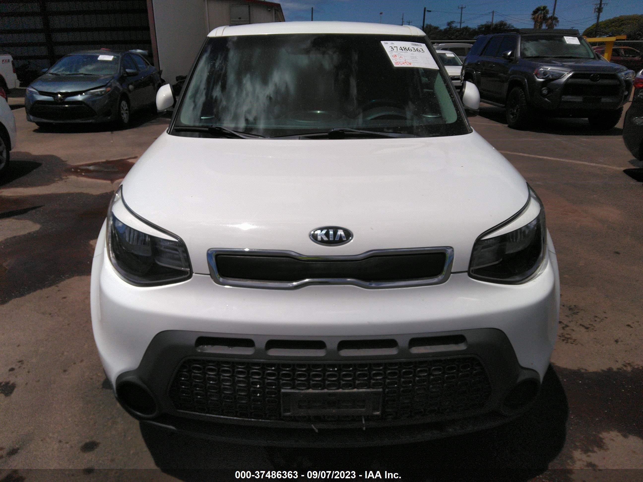 Photo 11 VIN: KNDJN2A28G7389912 - KIA SOUL 