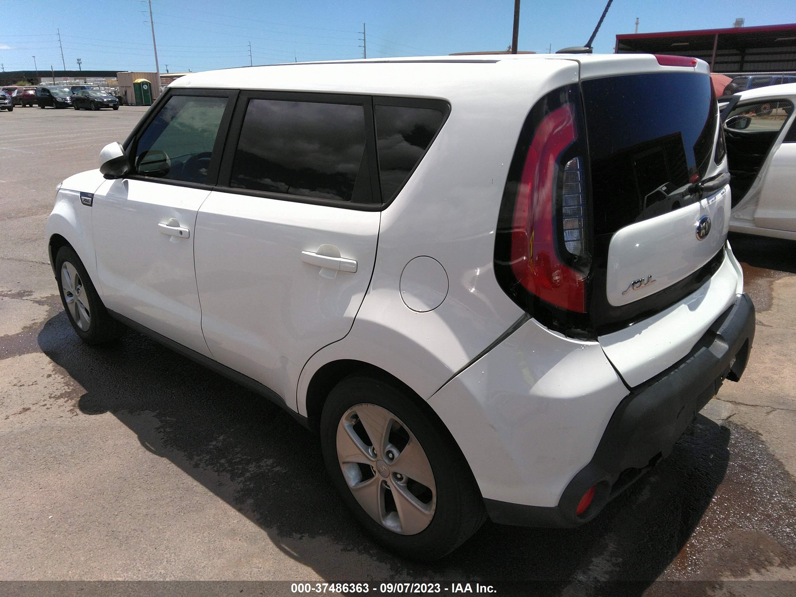 Photo 2 VIN: KNDJN2A28G7389912 - KIA SOUL 