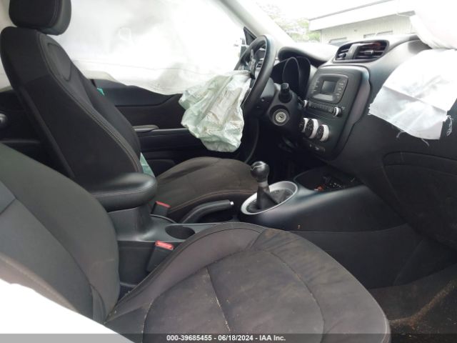 Photo 4 VIN: KNDJN2A28G7873174 - KIA SOUL 