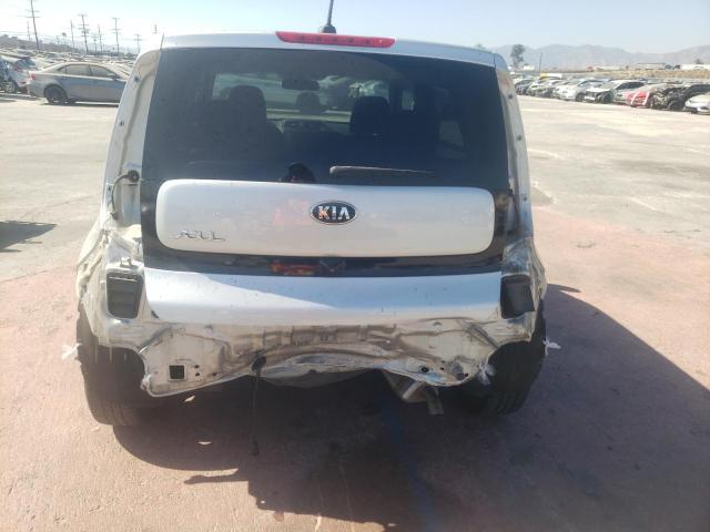 Photo 8 VIN: KNDJN2A28H7463069 - KIA SOUL 