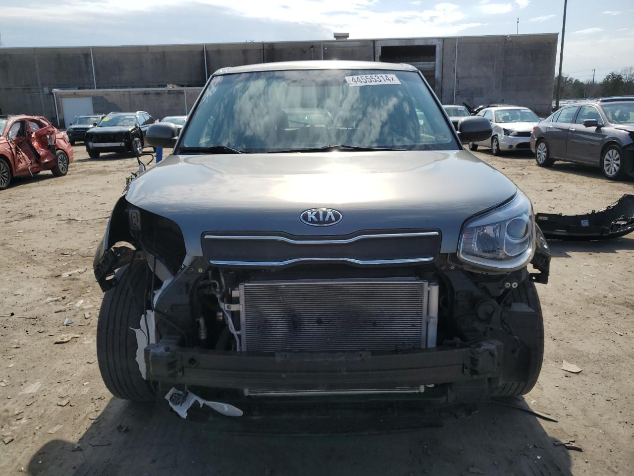 Photo 4 VIN: KNDJN2A28H7501450 - KIA SOUL 