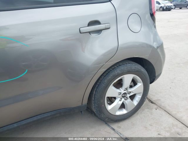 Photo 5 VIN: KNDJN2A28J7535734 - KIA SOUL 