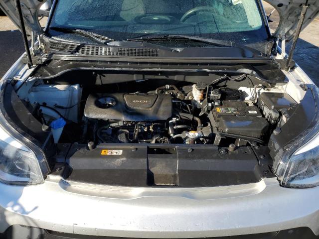 Photo 11 VIN: KNDJN2A28J7609590 - KIA SOUL 