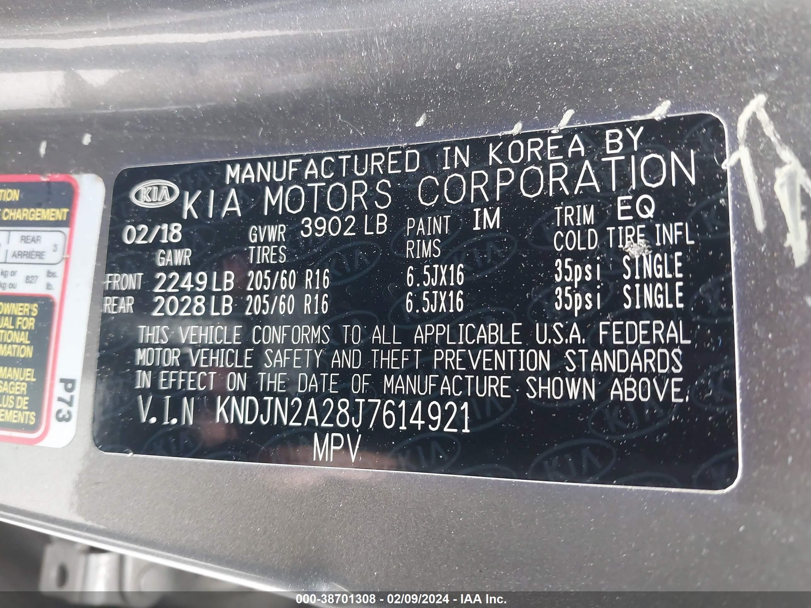 Photo 8 VIN: KNDJN2A28J7614921 - KIA SOUL 