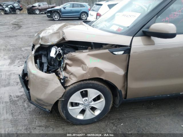 Photo 5 VIN: KNDJN2A29E7056955 - KIA SOUL 