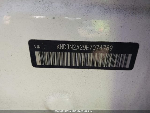 Photo 8 VIN: KNDJN2A29E7074789 - KIA SOUL 