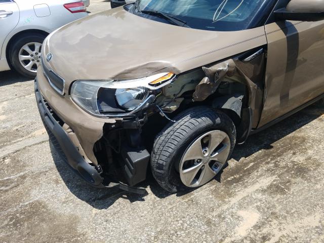 Photo 8 VIN: KNDJN2A29F7168933 - KIA SOUL 