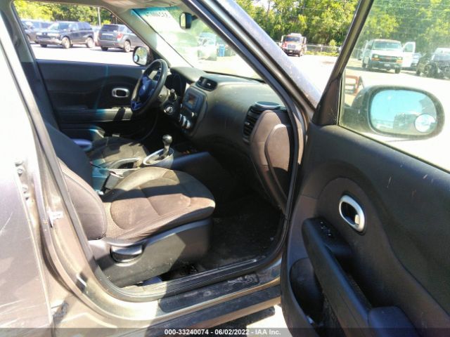 Photo 4 VIN: KNDJN2A29F7186834 - KIA SOUL 