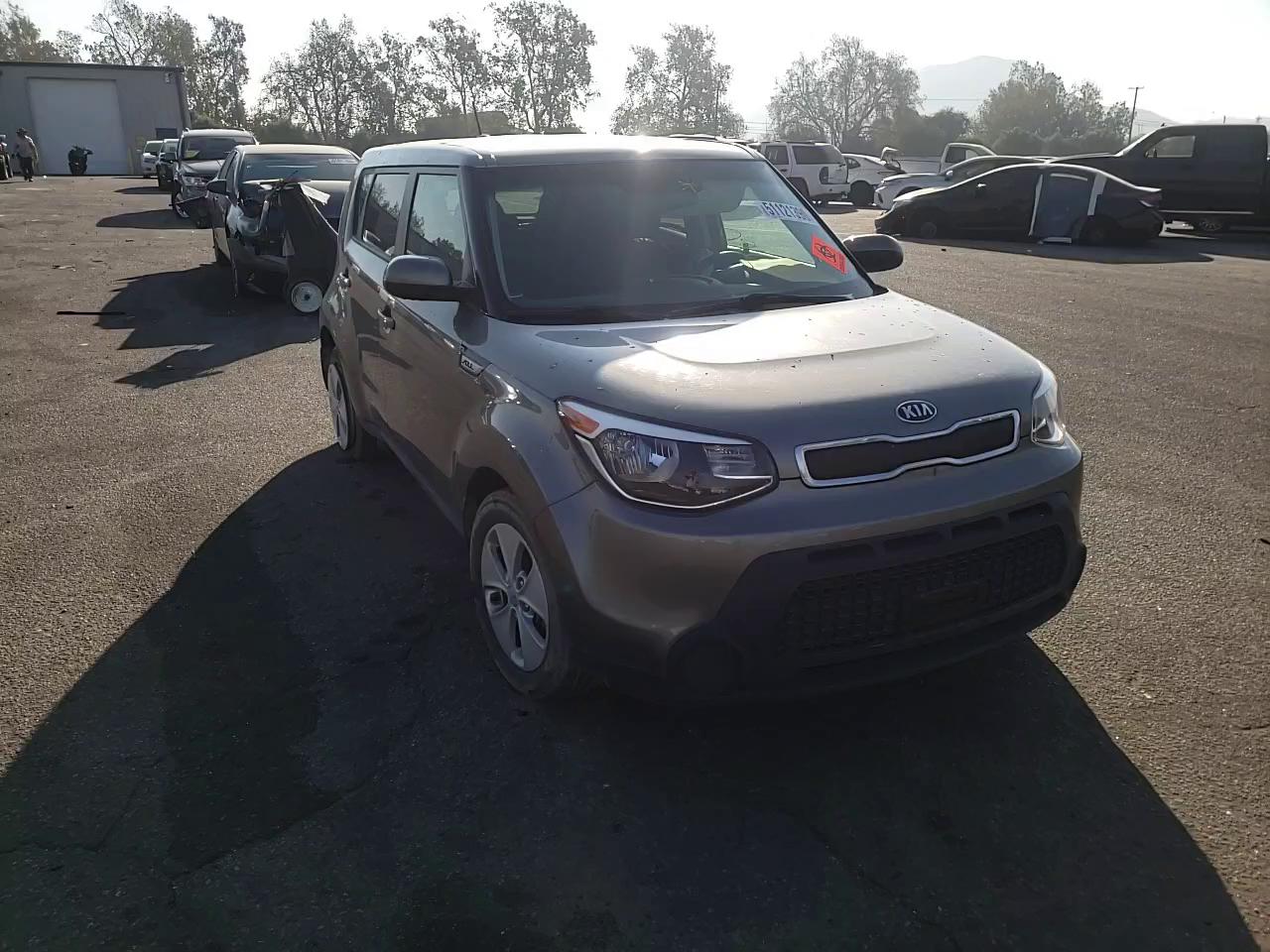 Photo 10 VIN: KNDJN2A29F7187014 - KIA SOUL 