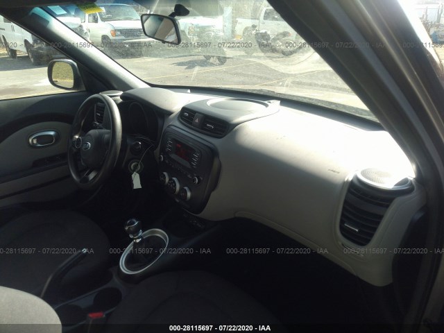 Photo 4 VIN: KNDJN2A29F7221601 - KIA SOUL 