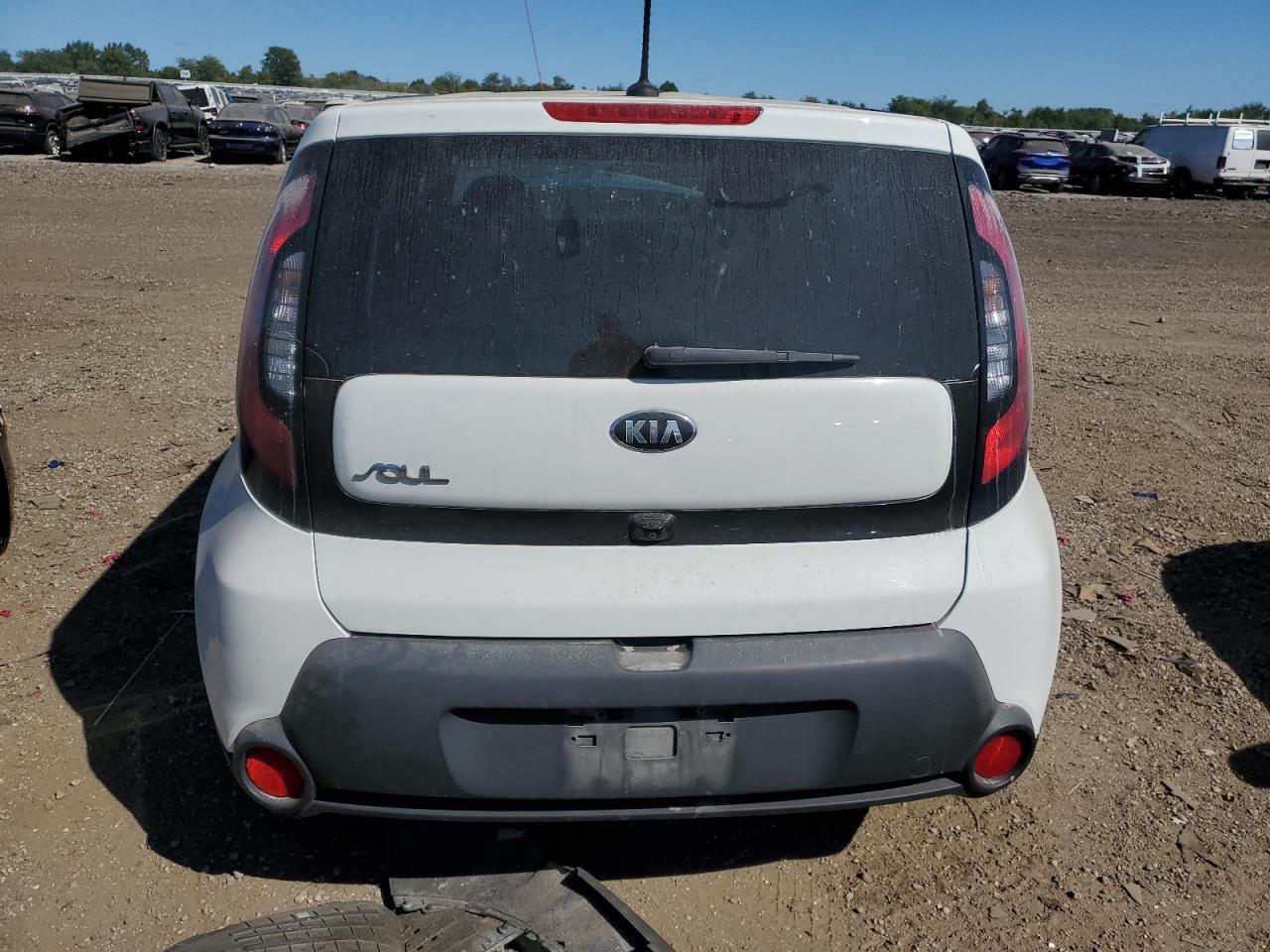 Photo 5 VIN: KNDJN2A29F7231321 - KIA SOUL 