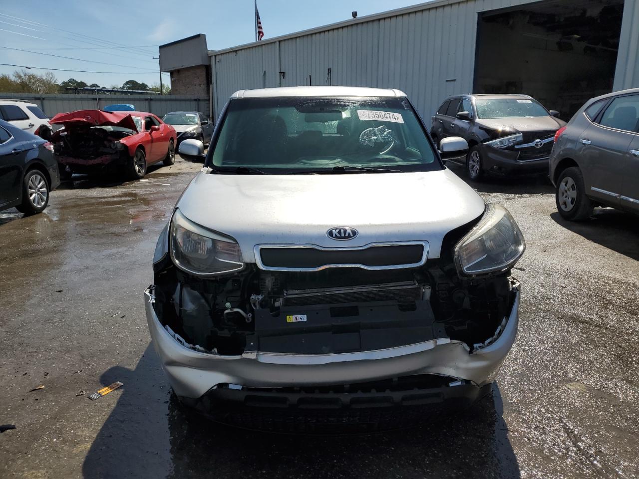 Photo 4 VIN: KNDJN2A29F7752751 - KIA SOUL 