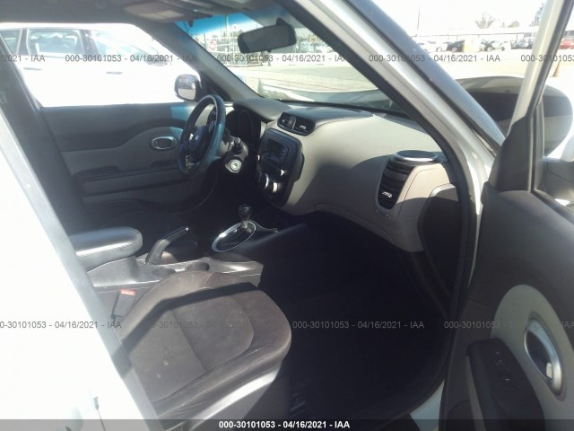 Photo 4 VIN: KNDJN2A29F7794305 - KIA SOUL 