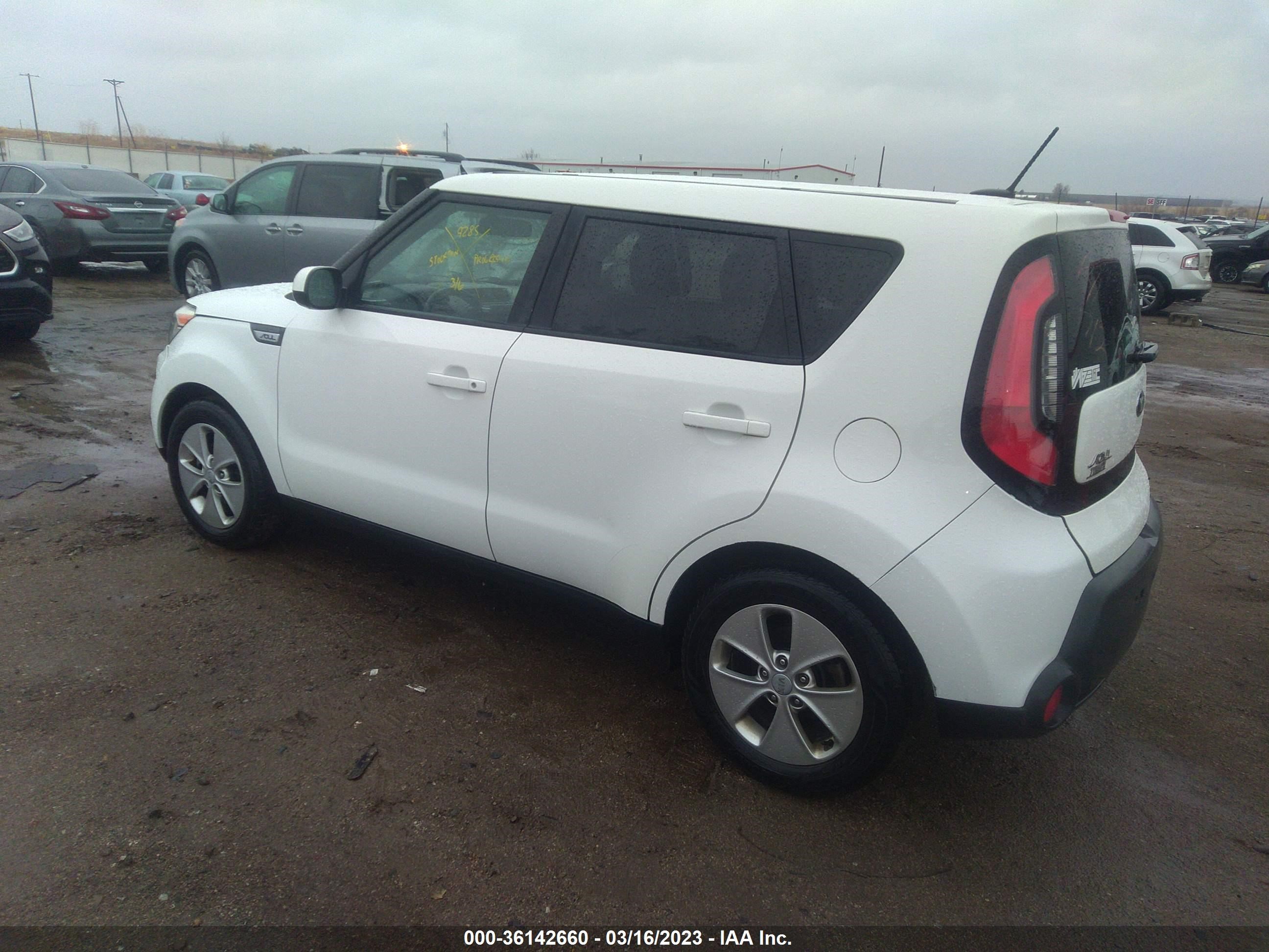 Photo 2 VIN: KNDJN2A29F7799391 - KIA SOUL 