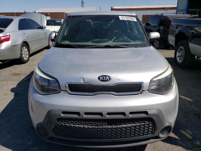 Photo 4 VIN: KNDJN2A29F7811281 - KIA SOUL 