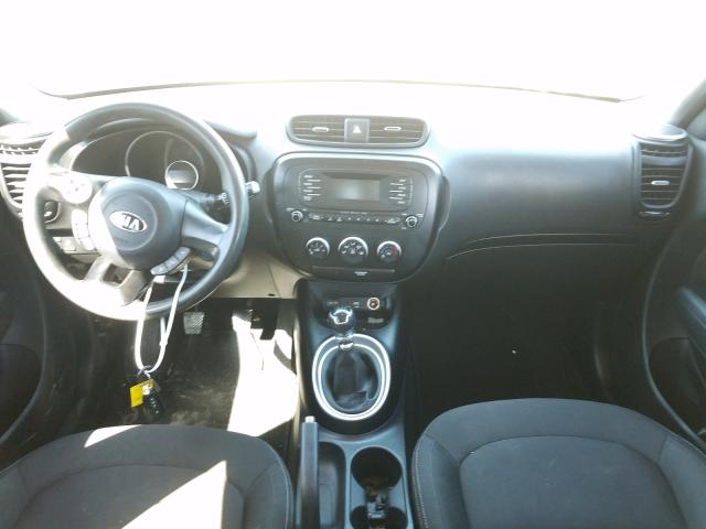 Photo 8 VIN: KNDJN2A29F7811569 - KIA SOUL 