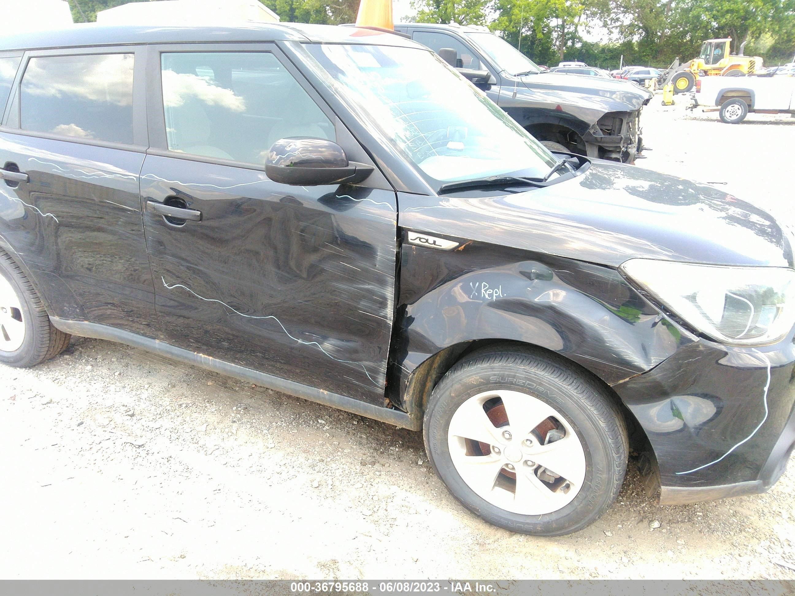 Photo 5 VIN: KNDJN2A29G7300767 - KIA SOUL 