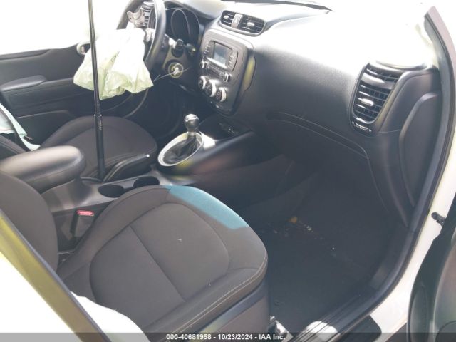 Photo 4 VIN: KNDJN2A29G7370219 - KIA SOUL 