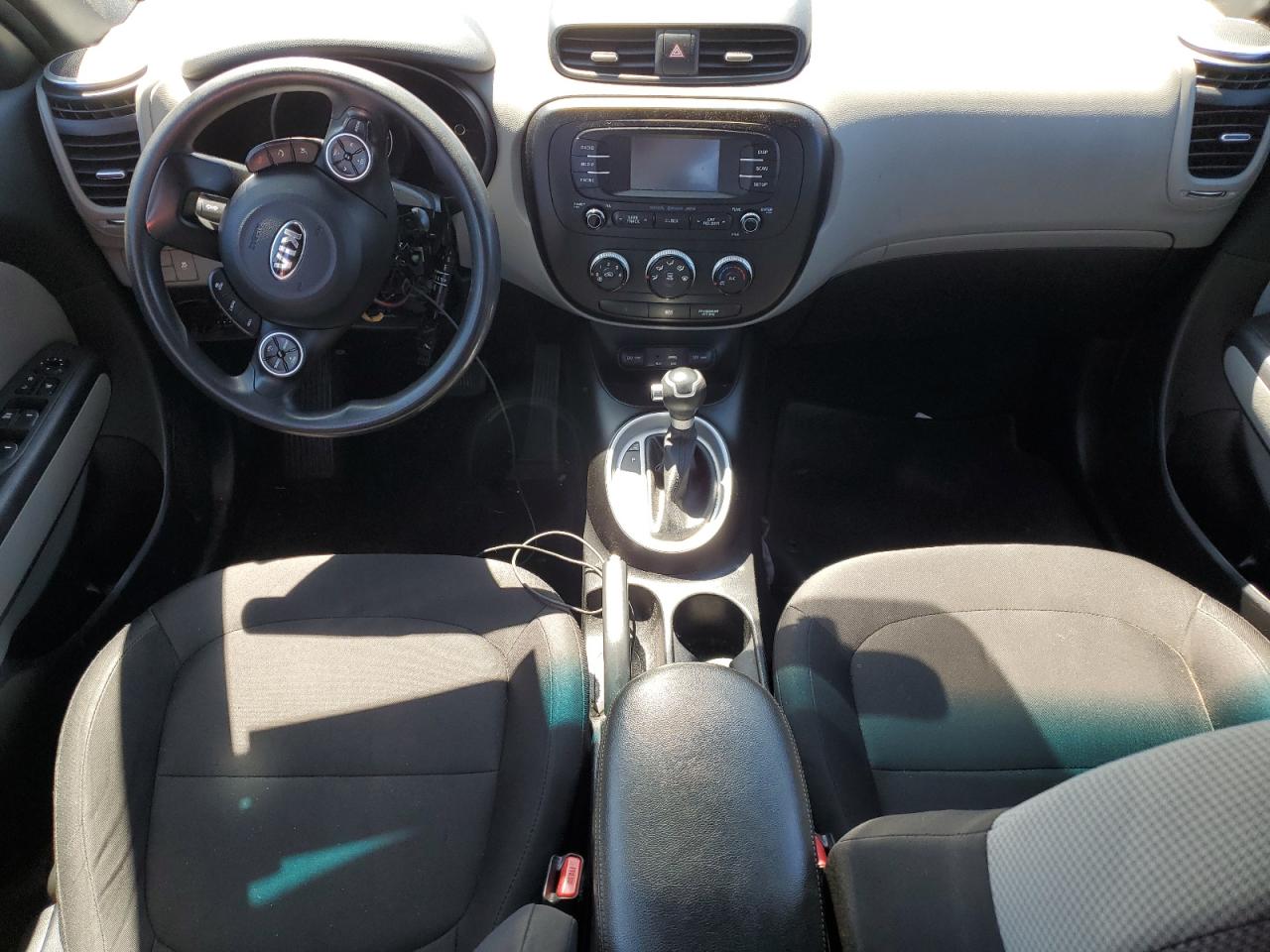 Photo 7 VIN: KNDJN2A29G7383553 - KIA SOUL 