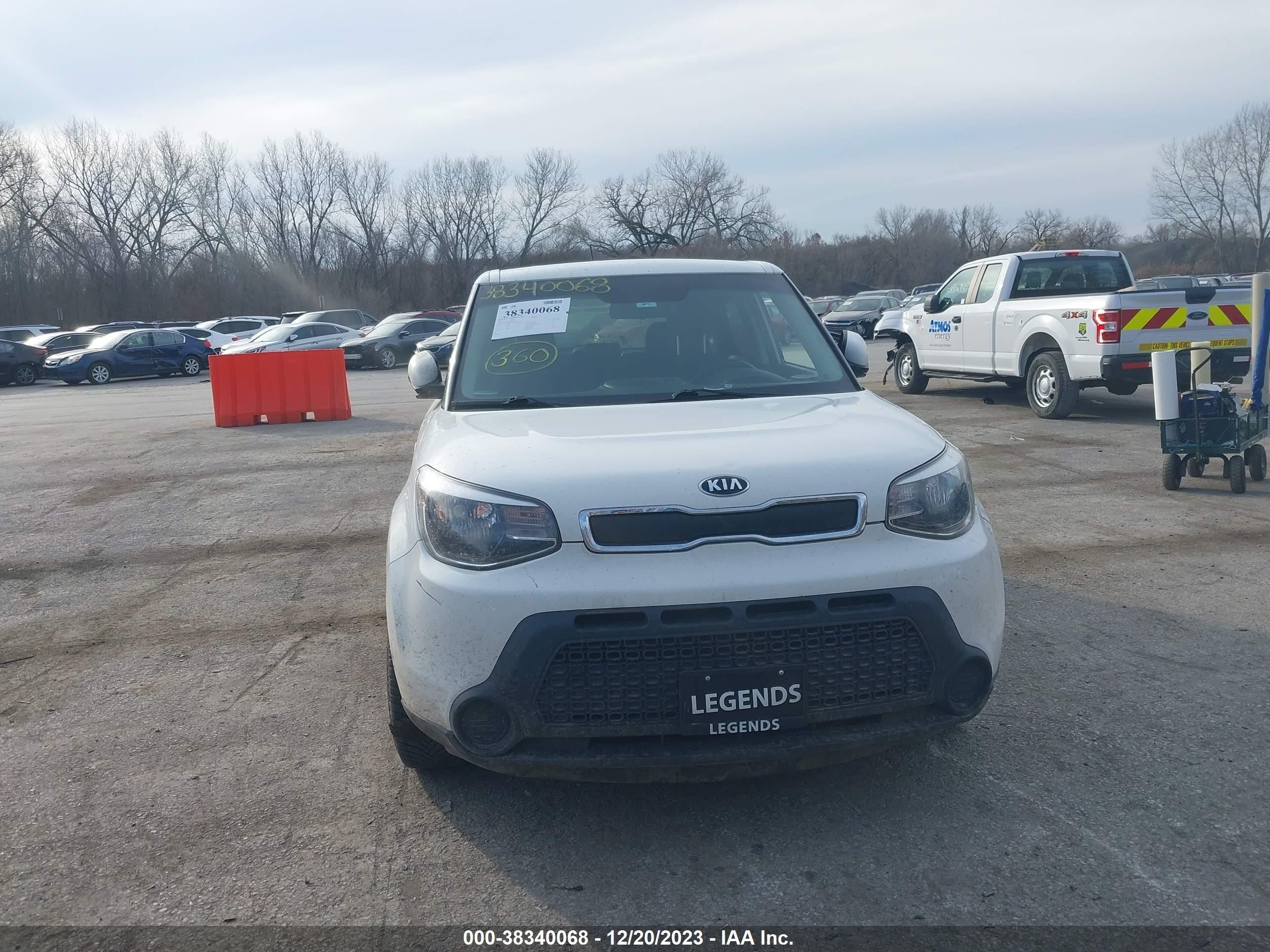 Photo 12 VIN: KNDJN2A29G7402313 - KIA SOUL 