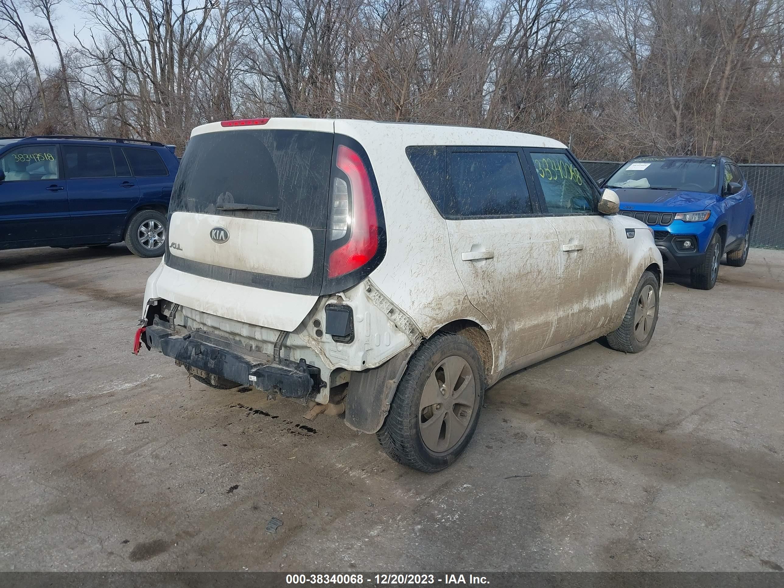 Photo 5 VIN: KNDJN2A29G7402313 - KIA SOUL 