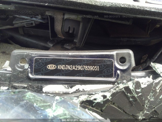 Photo 8 VIN: KNDJN2A29G7839051 - KIA SOUL 