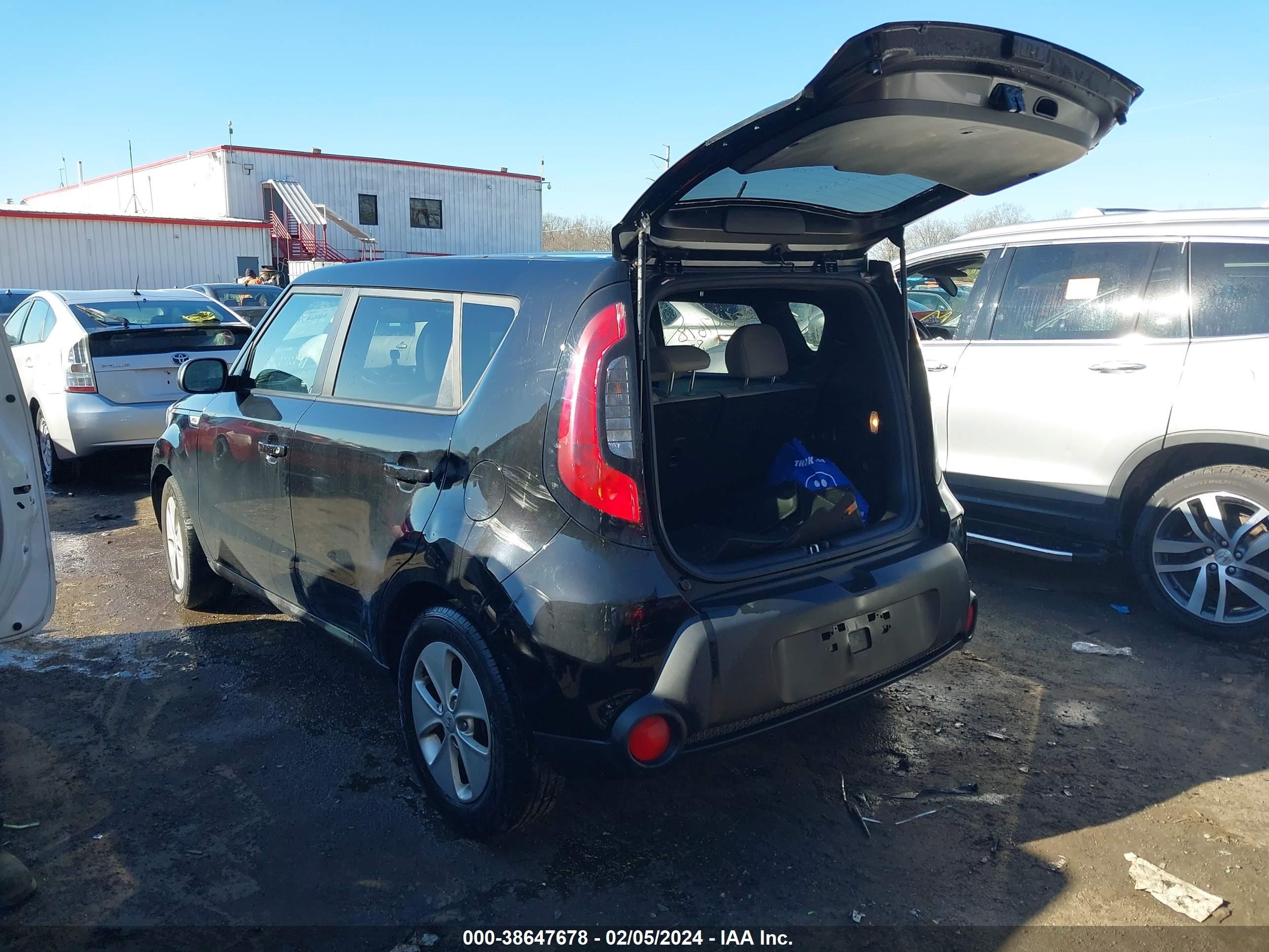 Photo 2 VIN: KNDJN2A29G7856951 - KIA SOUL 