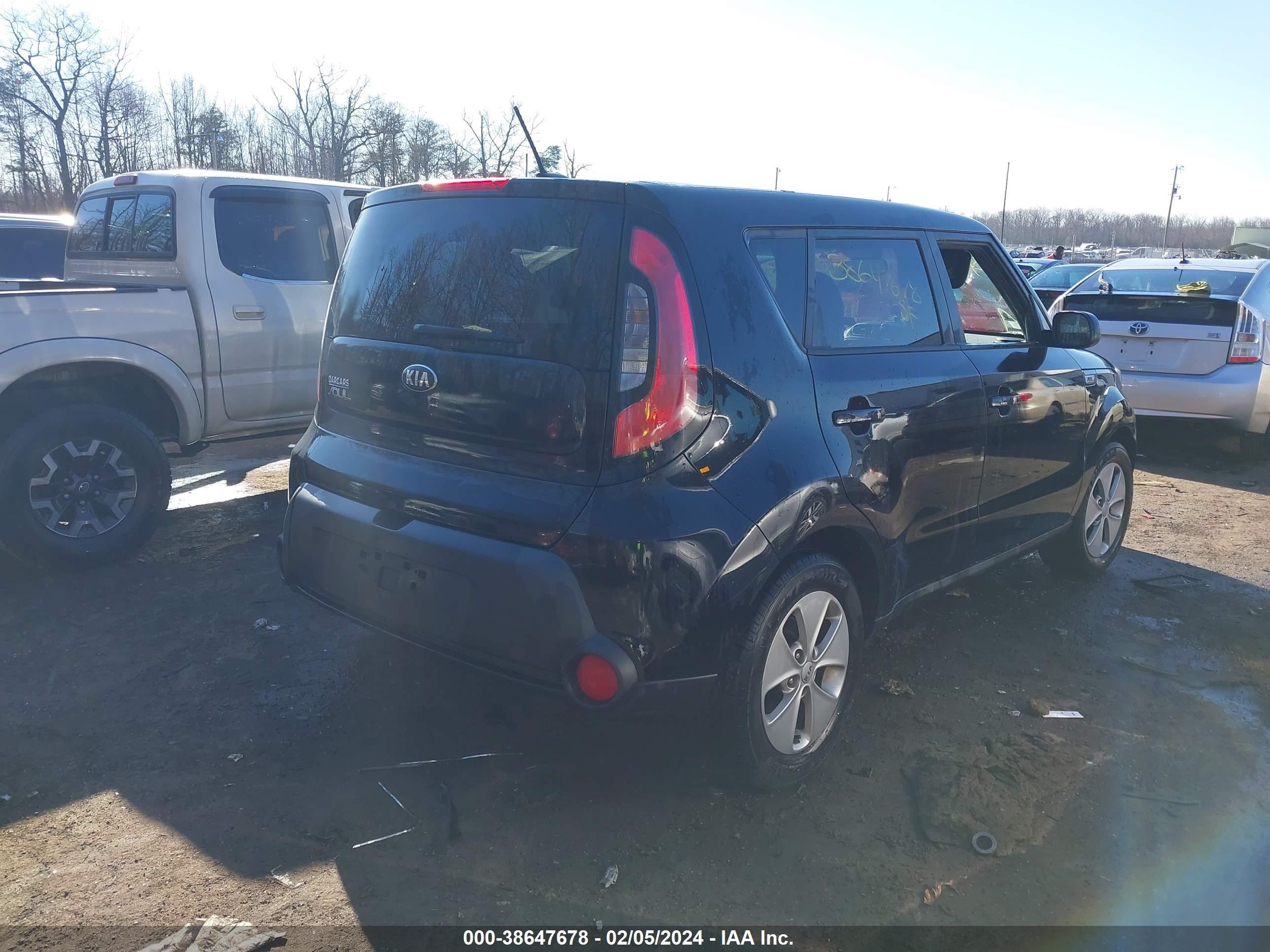 Photo 3 VIN: KNDJN2A29G7856951 - KIA SOUL 