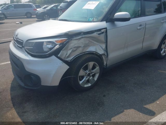 Photo 5 VIN: KNDJN2A29H7437886 - KIA SOUL 