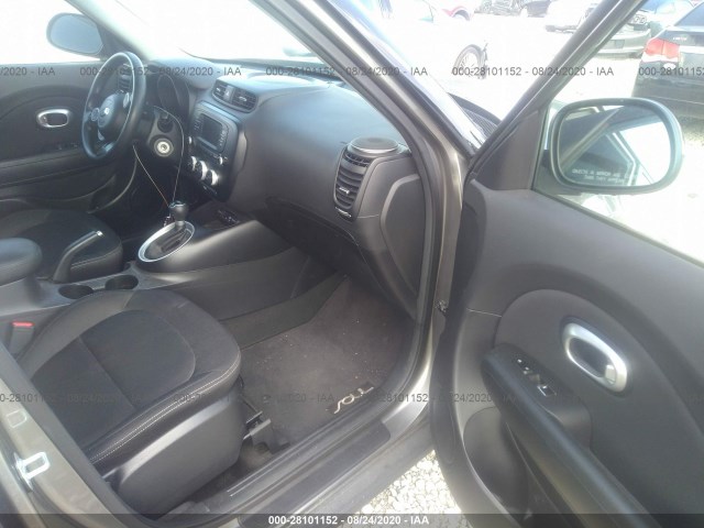 Photo 4 VIN: KNDJN2A29J7524595 - KIA SOUL 