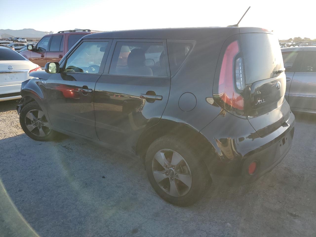 Photo 1 VIN: KNDJN2A29J7547245 - KIA SOUL 