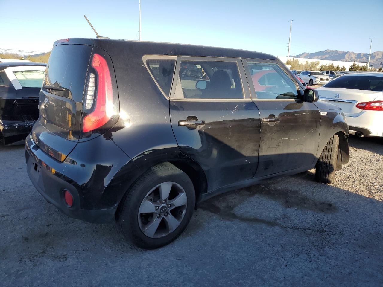 Photo 2 VIN: KNDJN2A29J7547245 - KIA SOUL 