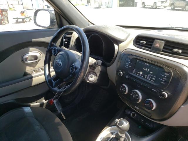 Photo 8 VIN: KNDJN2A29J7563171 - KIA SOUL 