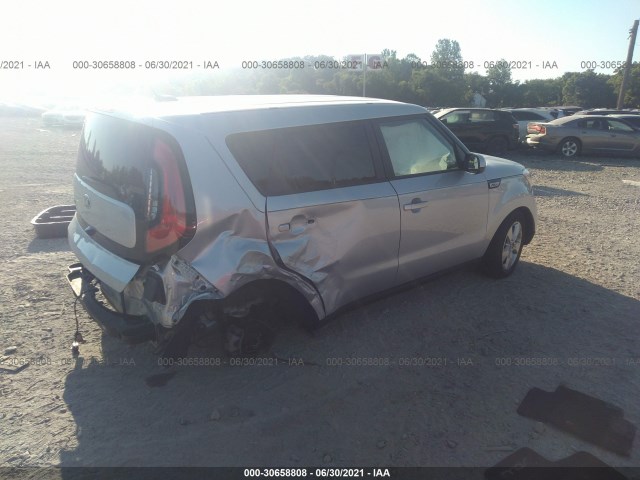 Photo 3 VIN: KNDJN2A29J7570623 - KIA SOUL 