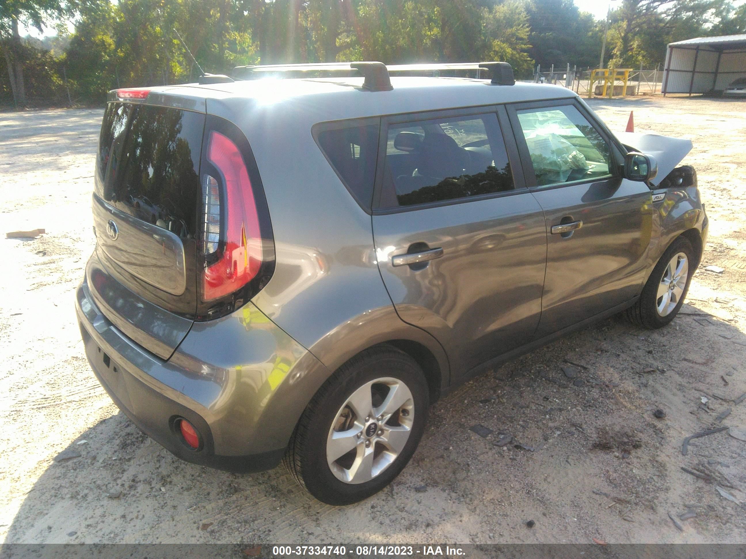 Photo 3 VIN: KNDJN2A29J7593769 - KIA SOUL 