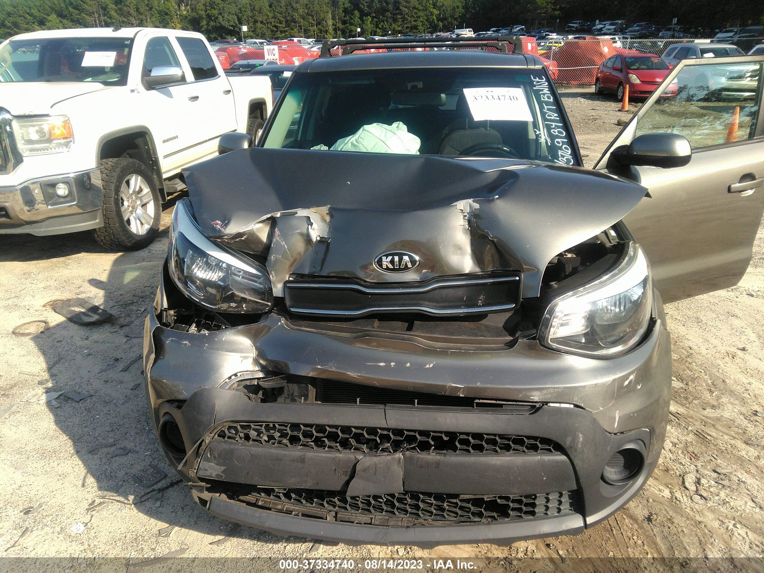 Photo 5 VIN: KNDJN2A29J7593769 - KIA SOUL 