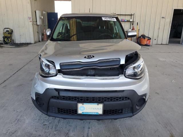 Photo 4 VIN: KNDJN2A29J7595893 - KIA SOUL 