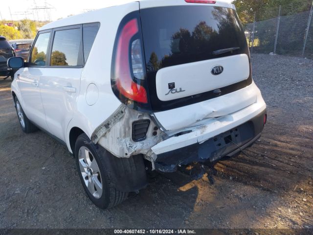 Photo 5 VIN: KNDJN2A29J7899502 - KIA SOUL 