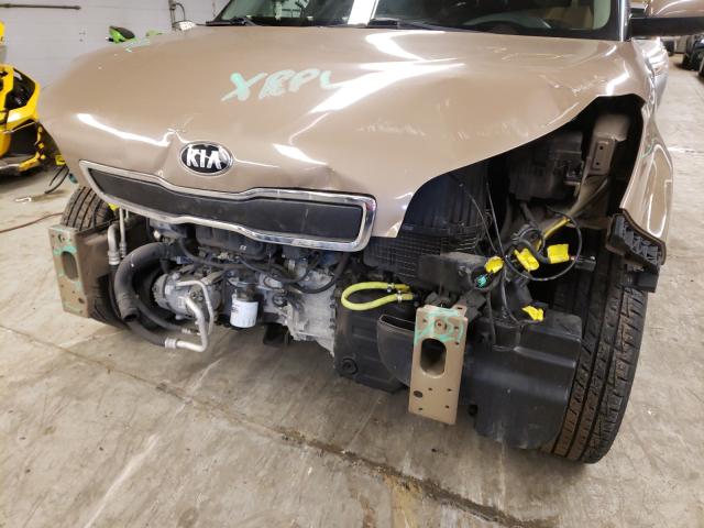 Photo 8 VIN: KNDJN2A2XE7043907 - KIA SOUL 