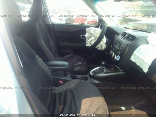 Photo 4 VIN: KNDJN2A2XE7719160 - KIA SOUL 