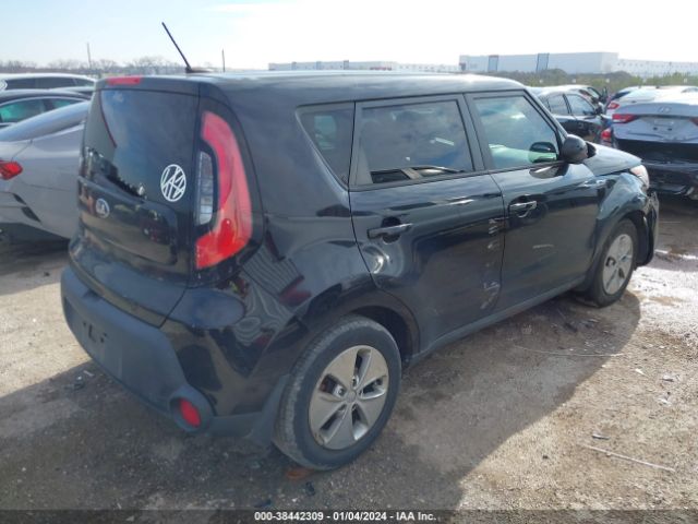 Photo 3 VIN: KNDJN2A2XF7118526 - KIA SOUL 