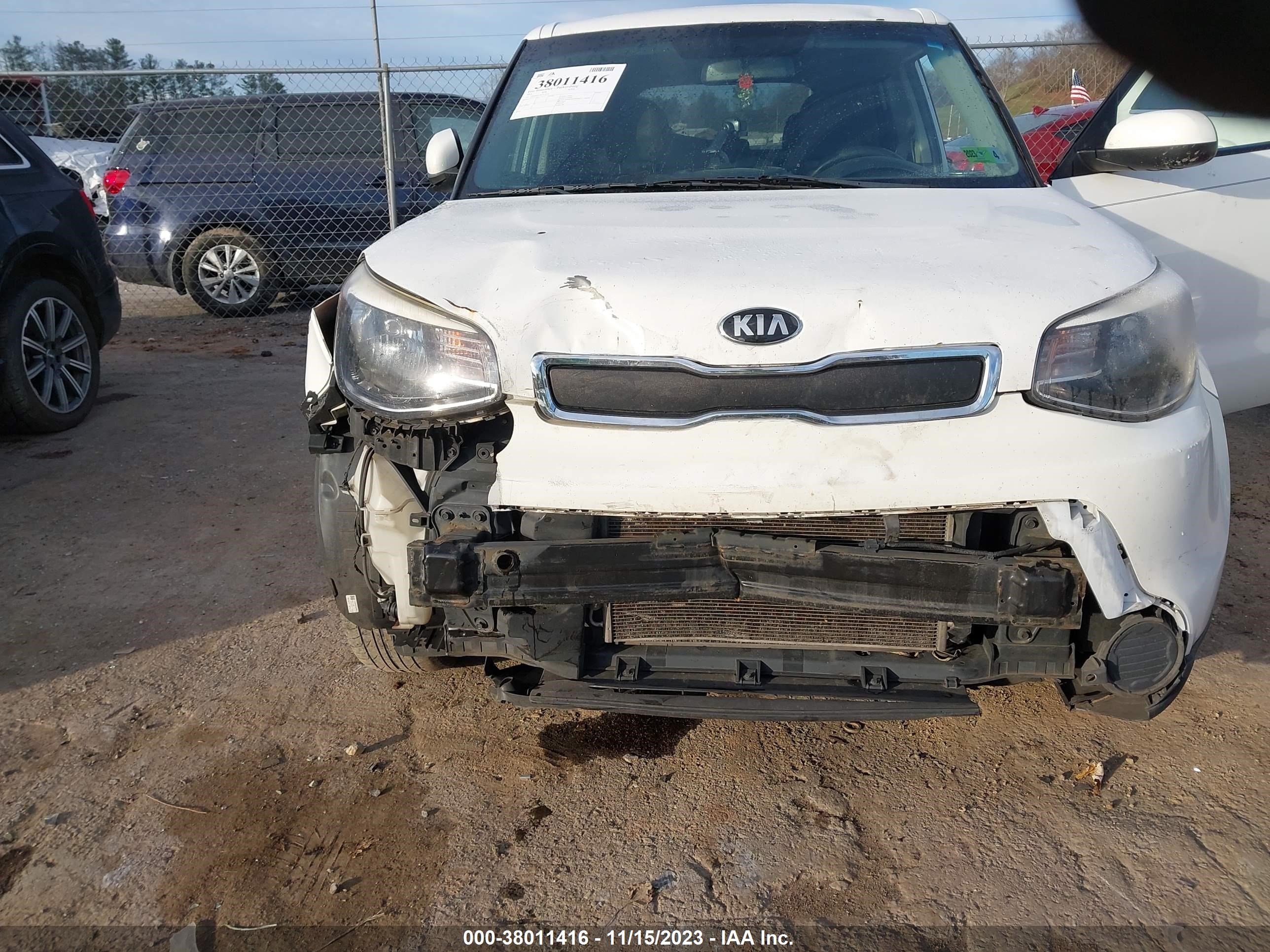 Photo 5 VIN: KNDJN2A2XF7137724 - KIA SOUL 