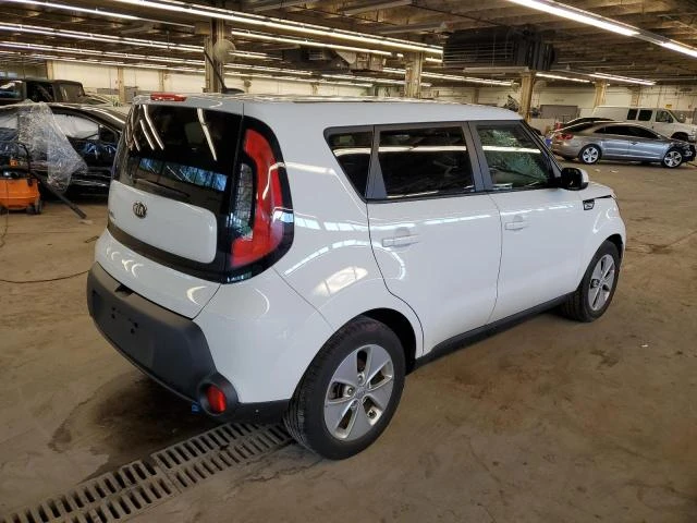 Photo 2 VIN: KNDJN2A2XF7171890 - KIA SOUL 