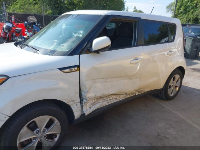 Photo 5 VIN: KNDJN2A2XF7172313 - KIA SOUL 