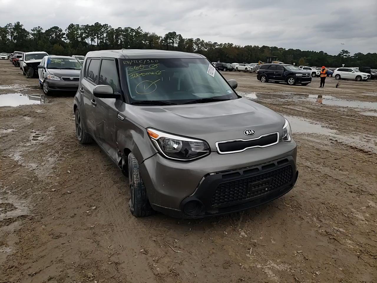 Photo 10 VIN: KNDJN2A2XF7176894 - KIA SOUL 